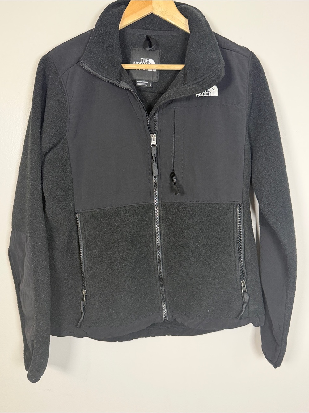 The North Face Black and Gray Women's Denali Polartec Fleece Jacket, Medium